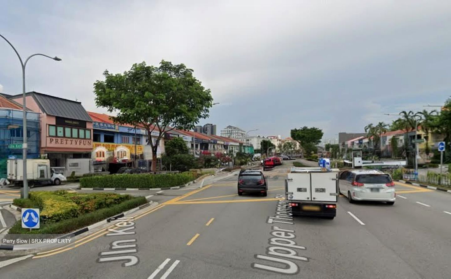 Upper Thomson Road (D20), Retail #594506881